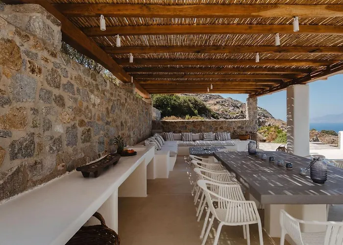 Blue Eyes Avlia Naxos