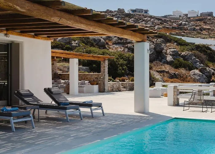 Blue Eyes Avlia Naxos